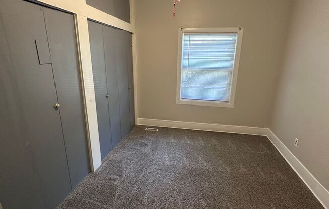 $895 - 3 bedroom/ 1 bathroom -Single family home