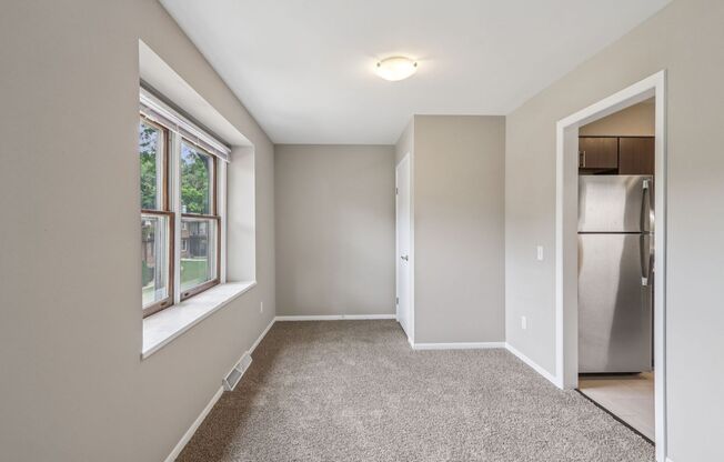 2 beds, 1 bath, 1,100 sqft, $1,995, Unit 3111-4
