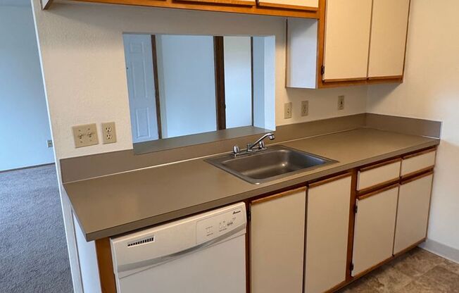 1 bed, 1 bath, 725 sqft, $1,095, Unit 3679F
