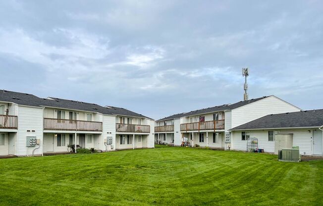 2 beds, 1 bath, 720 sqft, $1,350, Unit 359-6007