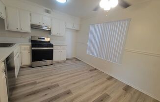 2 beds, 2 baths, 950 sqft, $2,400, Unit M