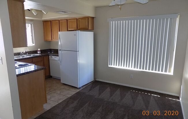 1 bed, 1 bath, $1,100, Unit #2033