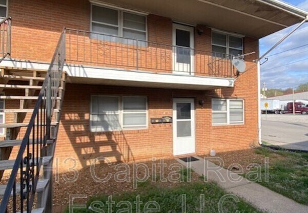 17 S LONG ST