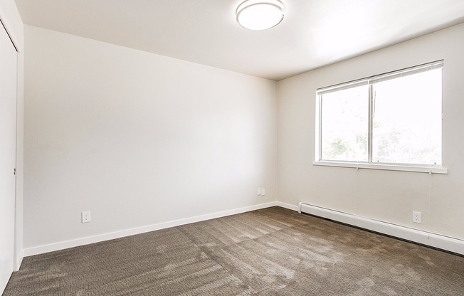 2 beds, 1 bath, 775 sqft, $1,950, Unit 206
