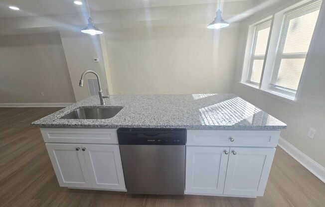 Beautiful 3 Bedroom 2.5 Bathrooms West Baltimore Town Home