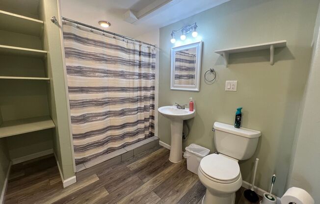 Furnished 1 Bedroom, 1 Bath including all utilities