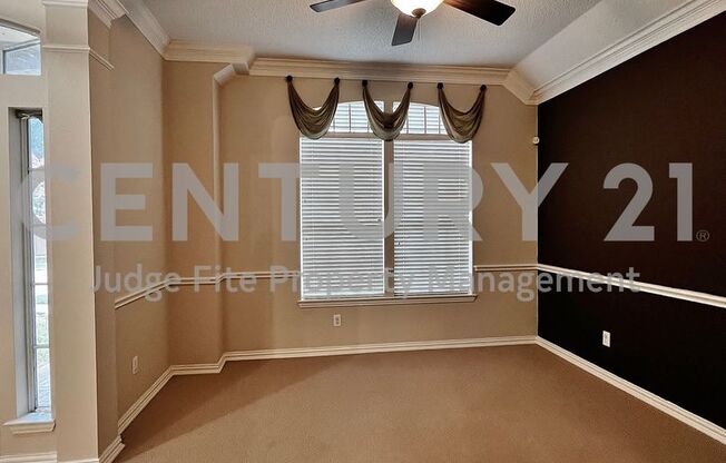 Charming 3/2/2 in Grand Prairie For Rent