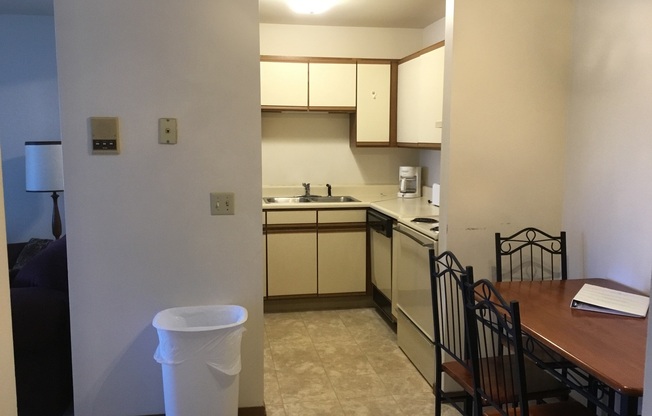 2 beds, 1 bath, 750 sqft, $829.99