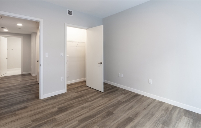 2 beds, 2 baths, 1,047 sqft, $5,320, Unit 626