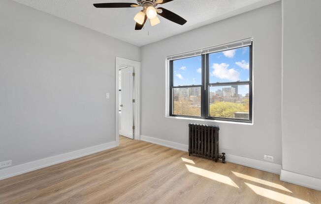 2 beds, 1 bath, 430 sqft, $2,250, Unit 7G