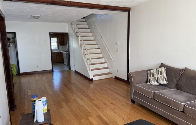 90 GLOVER AVE