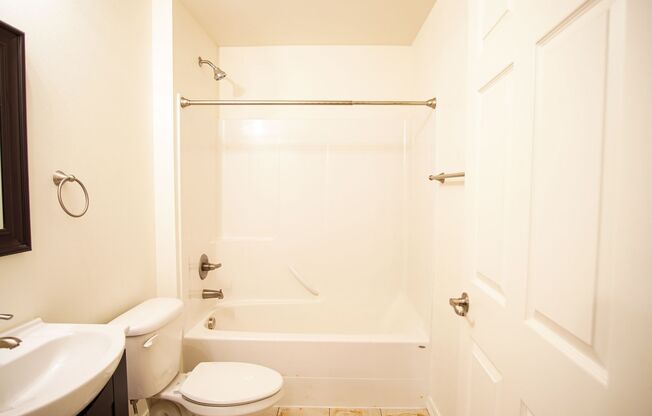Studio, 1 bath, 279 sqft, $1,025, Unit 5607-B03