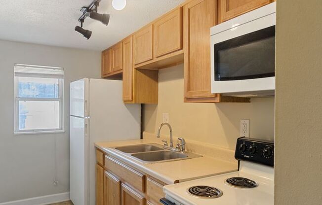 1 bed, 1 bath, 485 sqft, $775, Unit 3606-103