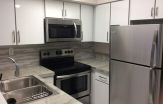 2 beds, 2 baths, 1,250 sqft, $2,225, Unit 6820-104