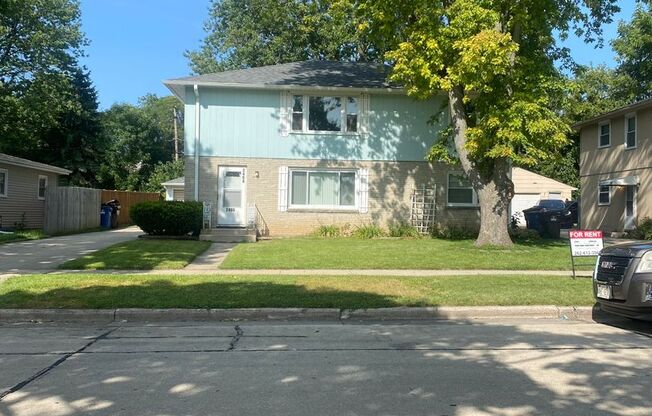 Duplex at 2406-2408 Oregon Street