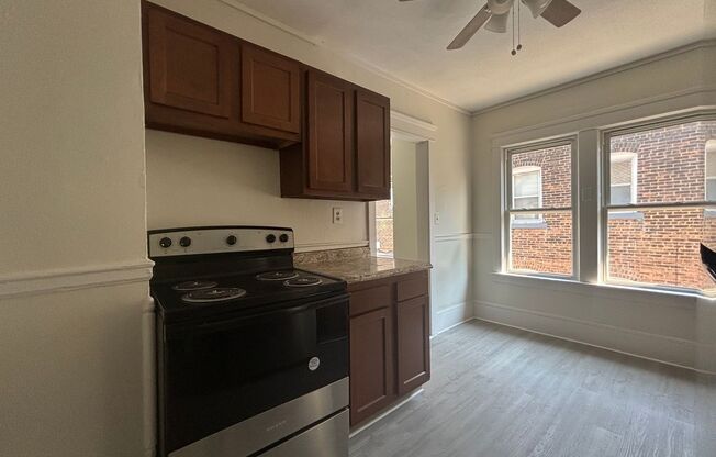 2 beds, 1 bath, $975