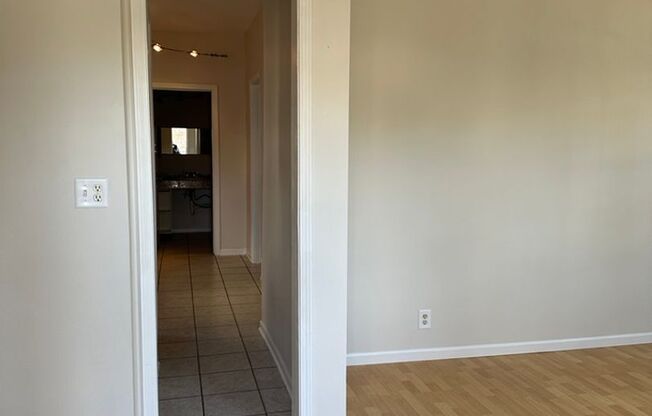 656 3rd AVe