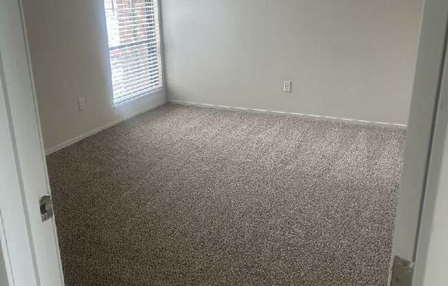 1 bed, 1 bath, 694 sqft, $945, Unit 5345L