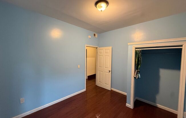 6 beds, 2 baths, 1,600 sqft, $2,000, Unit Unit 3