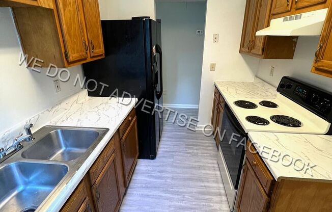 $200 OFF FIRST MONTH RENT - Gorgeous 3 bedroom / 1.5 bathroom home ready for rent!