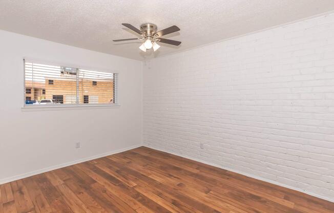2 beds, 2 baths, 967 sqft, $1,399