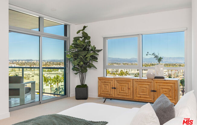 2 beds, 2 baths, 1,584 sqft, $6,400, Unit 1608