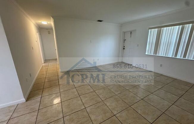 555 S Luna Ct Hollywood, FL 33021