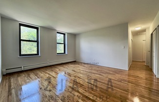 152 PARKSIDE AVE