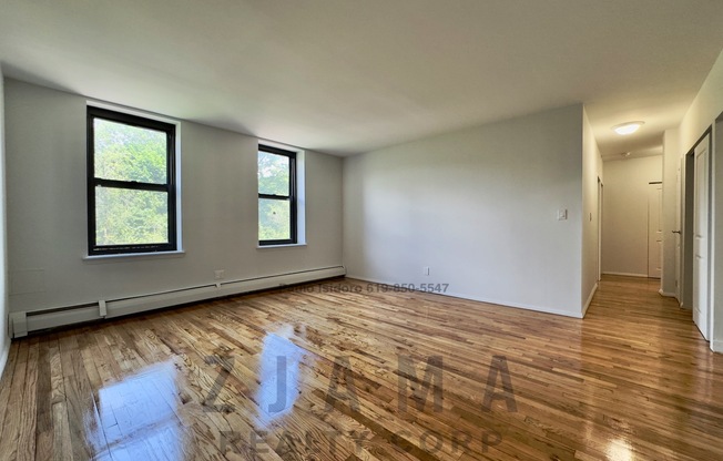 152 PARKSIDE AVE