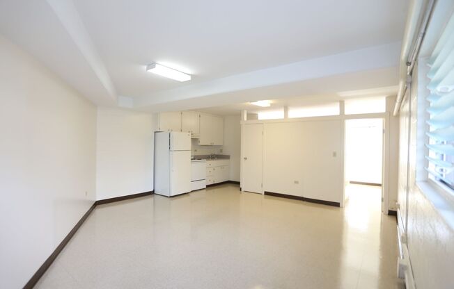 $1300 - Makiki - Thurston Ave - 1 Bedroom/1 Bathroom/No Parking