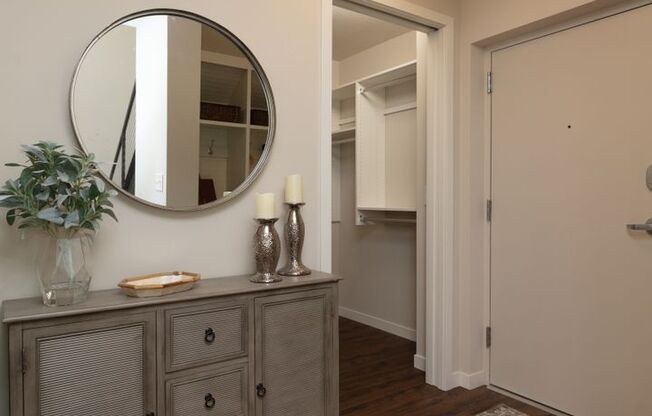 1 bed, 1 bath, 1,232 sqft, $2,695, Unit 113