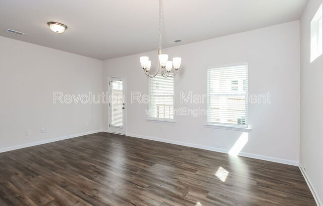 547 RYAN CT
