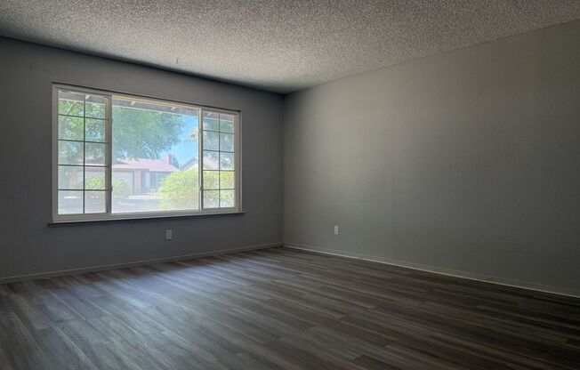 3 bedroom/2 bathroom home AVAILABLE NOW!!!!