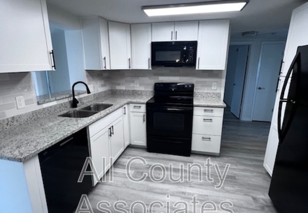 7331 PARROT DR