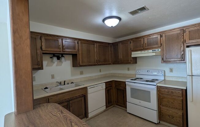 2 beds, 2 baths, 1,034 sqft, $1,279, Unit 1401 094