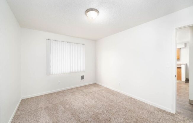 2 beds, 1 bath, 825 sqft, $1,325, Unit 13