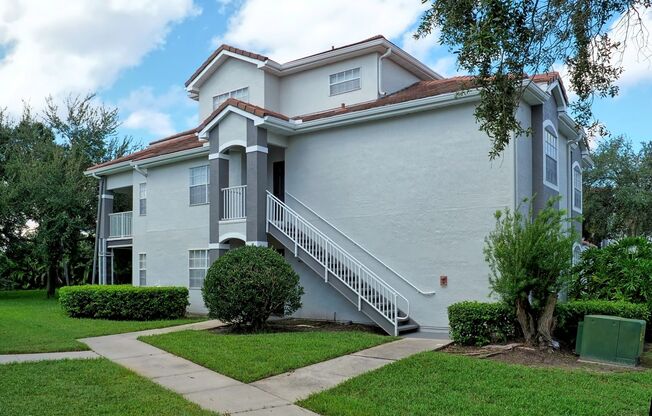 2-bedroom, 2-bathroom Condo in gated community of Audubon Villas avilable now!!