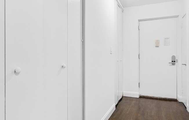 Studio, 1 bath, $4,100, Unit 2H