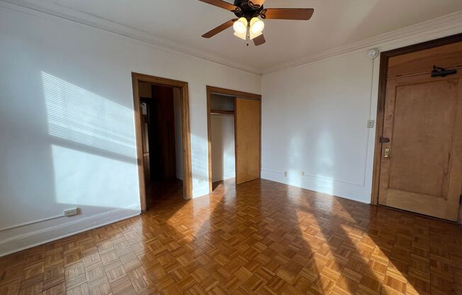 1 bed, 1 bath, 700 sqft, $1,985, Unit 429-402