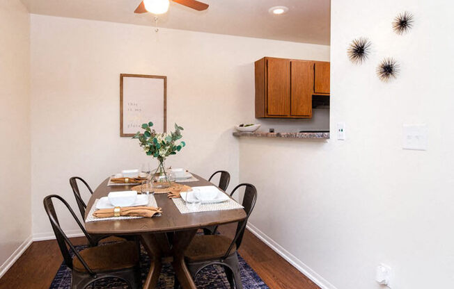 dining area at Forest Pointe Apartments