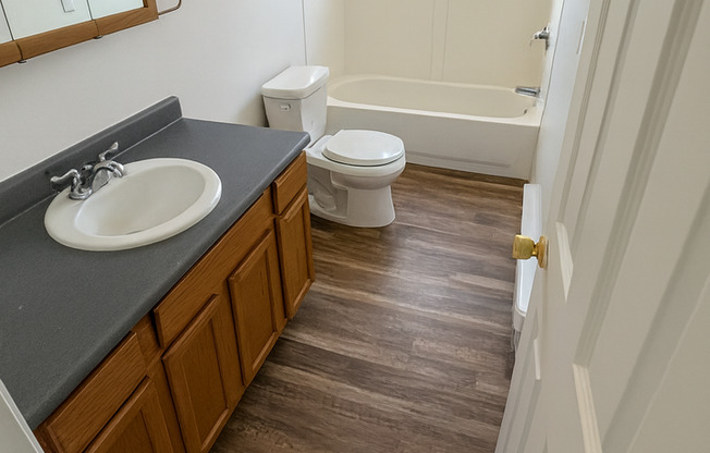 6464 W 13th Ave – Renovated 2-Bedroom Apartments near Light Rail Station!