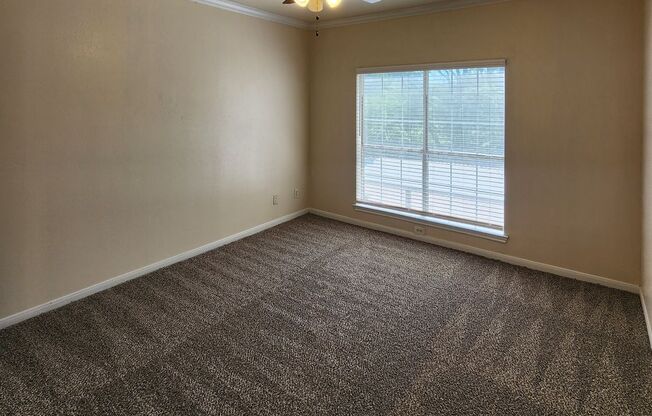 1 bed, 1 bath, 802 sqft, $1,525, Unit 521-u