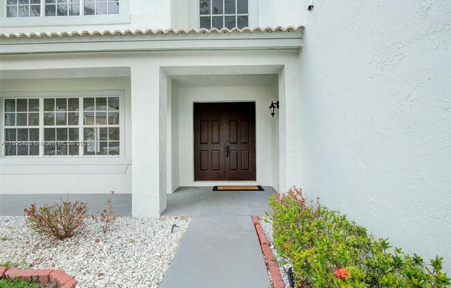 1127 SW 104 WAY
