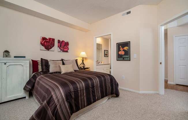 the orchard apartments bedroom