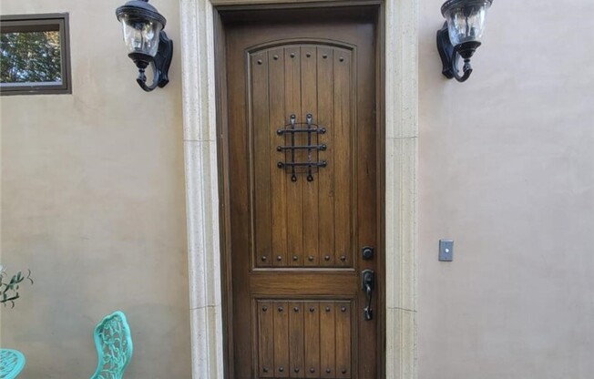 13802 ERWIN ST