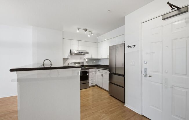 8100 OCEAVIEW TERRACE