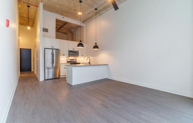 1 bed, 1 bath, 664 sqft, $2,500, Unit Unit 319