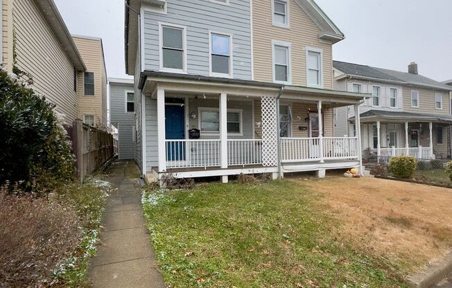 Charming 3 Bedroom/2.5 Bathroom Duplex in Hampden!