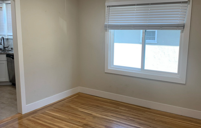 2 beds, 1 bath, $2,995, Unit 3