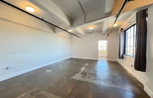 5701 INTERNATIONAL BLVD